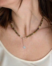 Load image into Gallery viewer, Set of Green Garnet Silver 925 Necklace and Bracelet "Vital Thouhgts" - Petit Secret