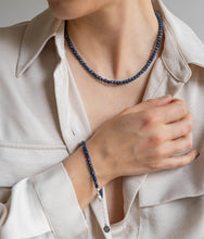 Load image into Gallery viewer, Tamsiai mėlyno safyro sidabro 925 apyrankė moterims "Sielos dovanos" - Petit Secret