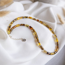 Load image into Gallery viewer, Baltijos gintaro sidabro 925 kolje moterims medaus spalvos "Saulės istorijos"