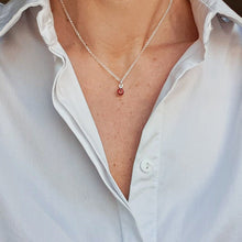 Load image into Gallery viewer, Subtilus granato sidabro 925 pakabukas su grandinėle moterims "Gyvybingumas"