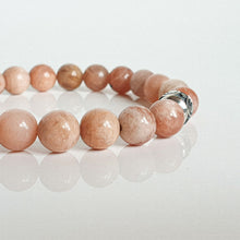 Load image into Gallery viewer, Saulės akmens sidabro 925 apyrankė moterims "Džiaugsmas"